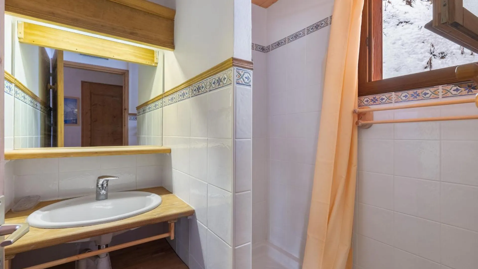 Charmant 2 Pieces Plein Sud A Proximite Des Pistes Et Commerces - Animaux Admis - Fr-1-566-66 Les Allues Apartment